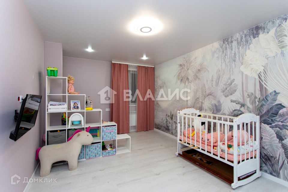 Продаётся 3-комнатная квартира, 107 м²