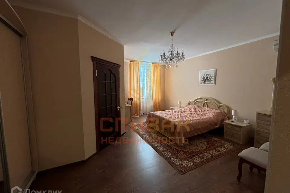 Продаётся 2-этажный дом, 364 м²