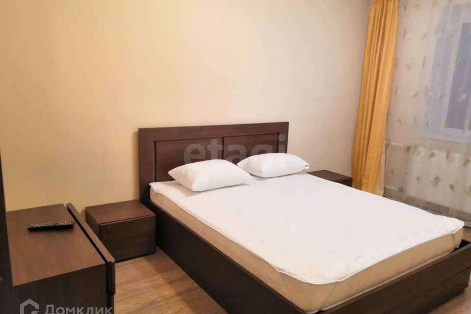 Сдаётся 2-комнатная квартира, 64 м²