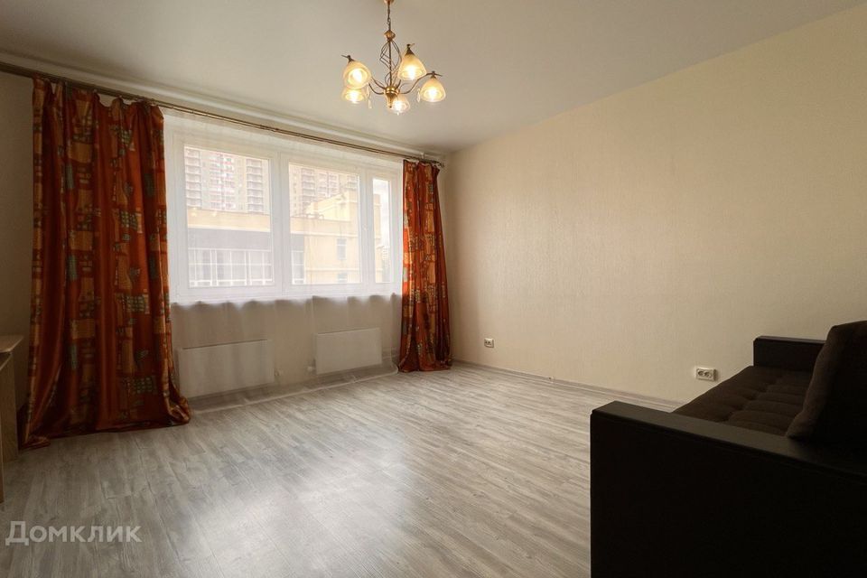 Продаётся 1-комнатная квартира, 38.8 м²