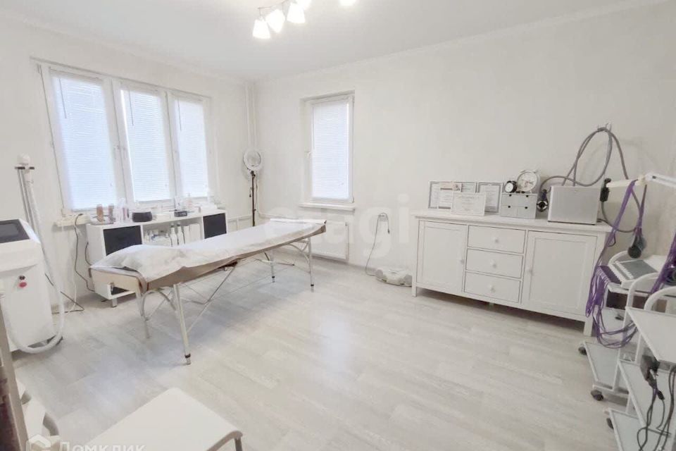 Продаётся 3-комнатная квартира, 71.1 м²