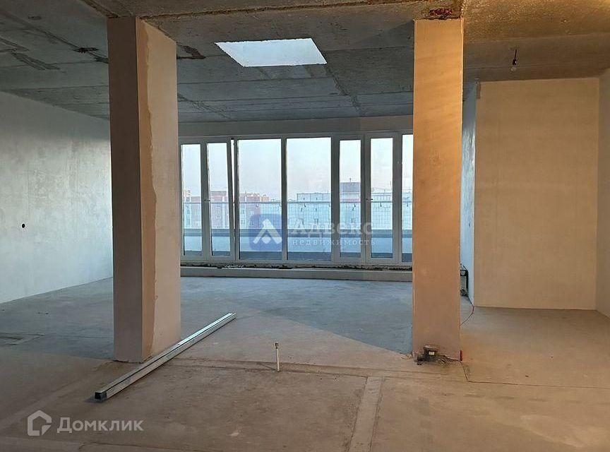 Продаётся 3-комнатная квартира, 122 м²