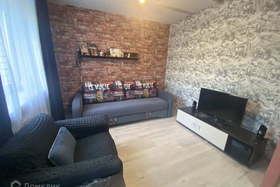 Продаётся 1-комнатная квартира, 37.8 м²
