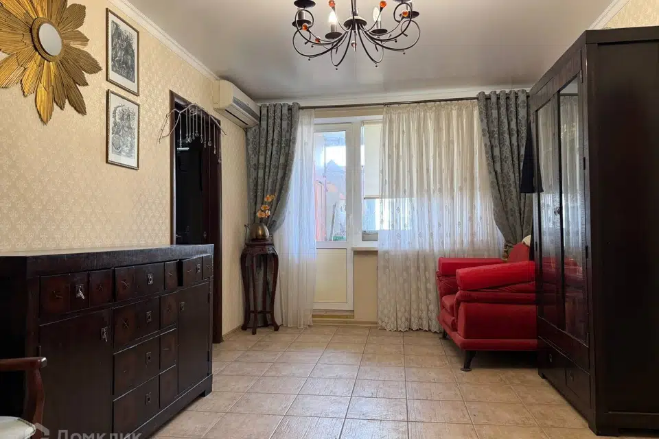 Продаётся 3-комнатная квартира, 54.6 м²