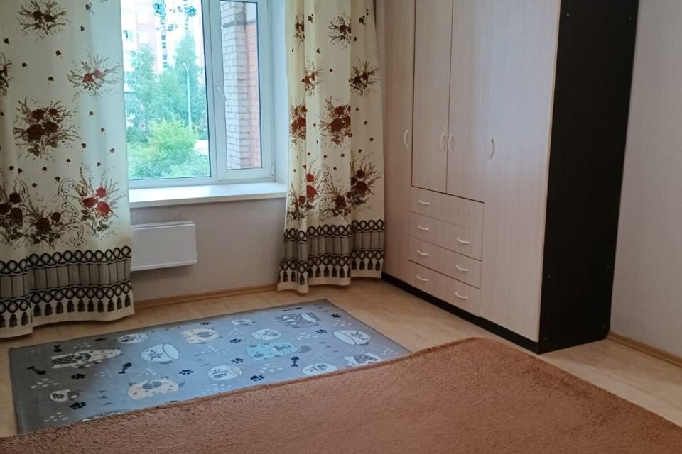 Сдаётся 3-комнатная квартира, 82.5 м²