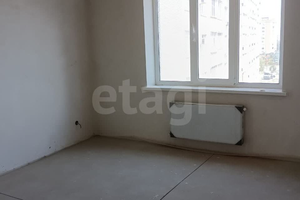 Продаётся 1-комнатная квартира, 42 м²