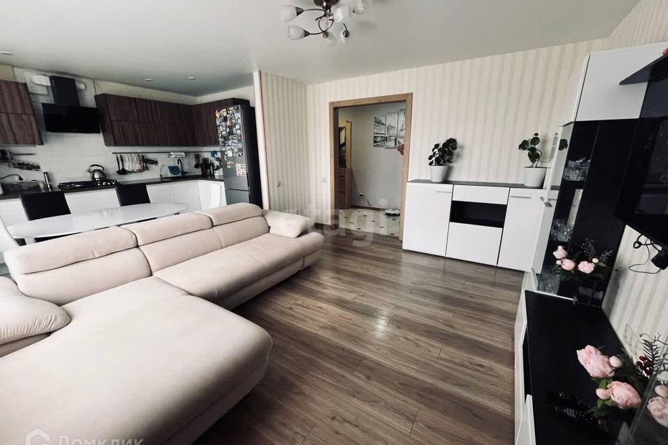 Продаётся 3-комнатная квартира, 81 м²
