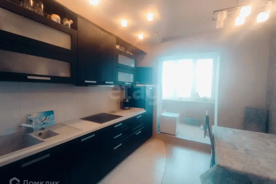 Продаётся 3-комнатная квартира, 81.9 м²