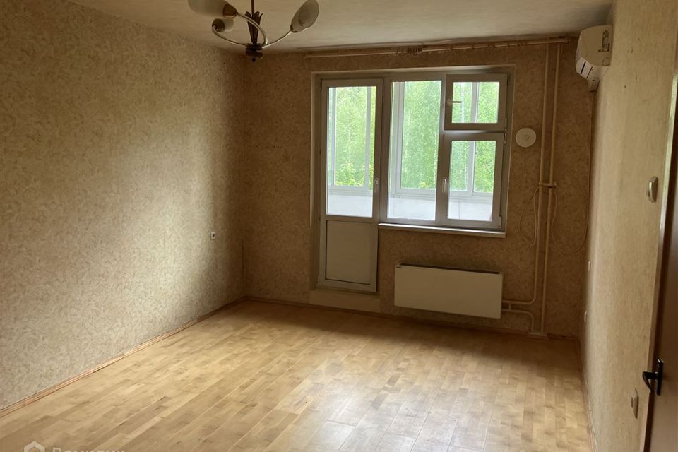 Продаётся 1-комнатная квартира, 38 м²