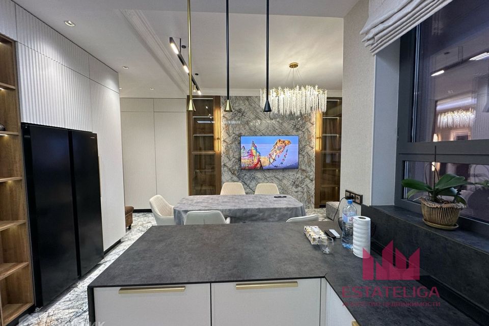Сдаётся 2-комнатная квартира, 76.5 м²
