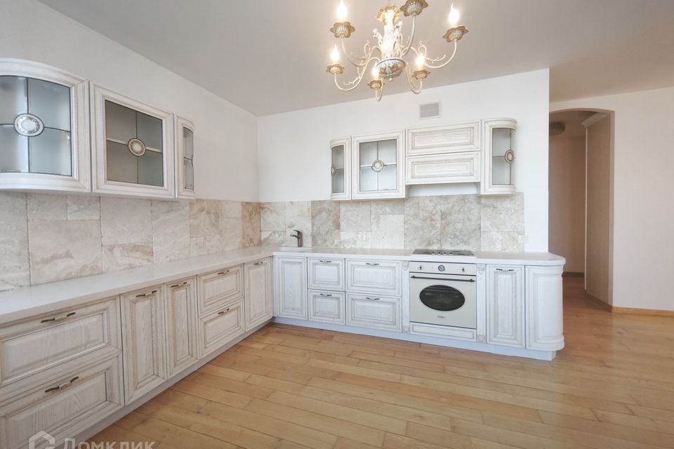 Продаётся 2-комнатная квартира, 80.3 м²