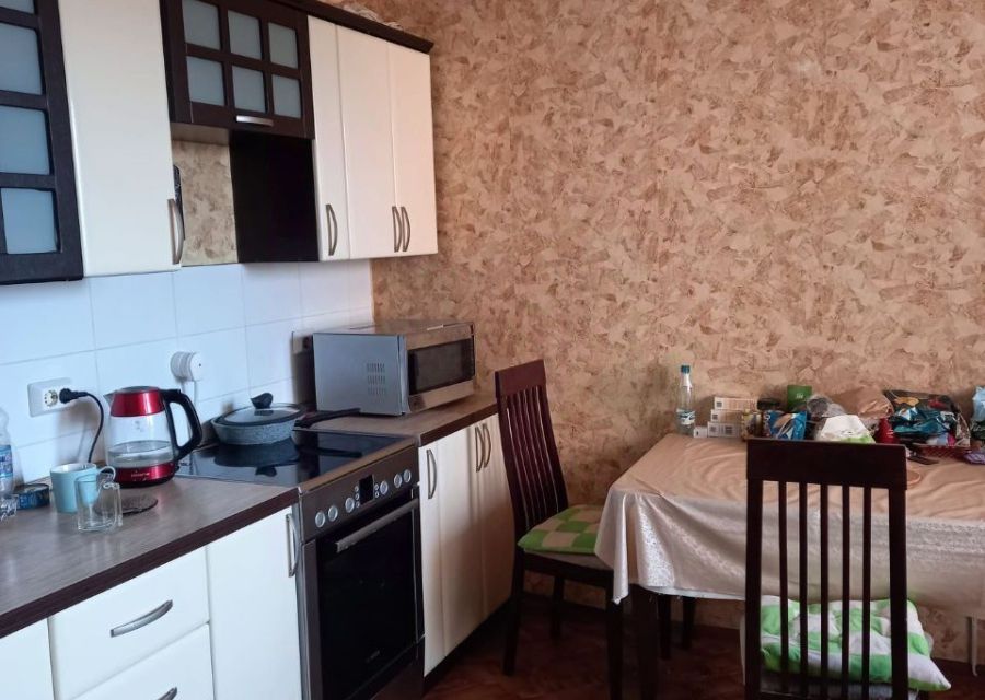 Сдаётся 2-комнатная квартира, 58 м²