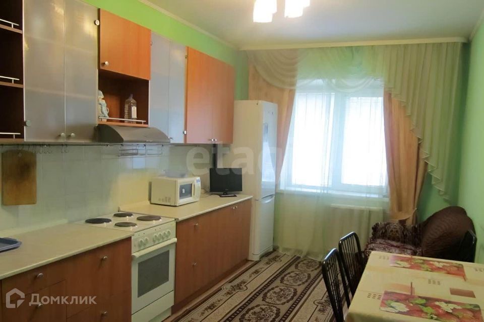 Продаётся 2-комнатная квартира, 72.5 м²