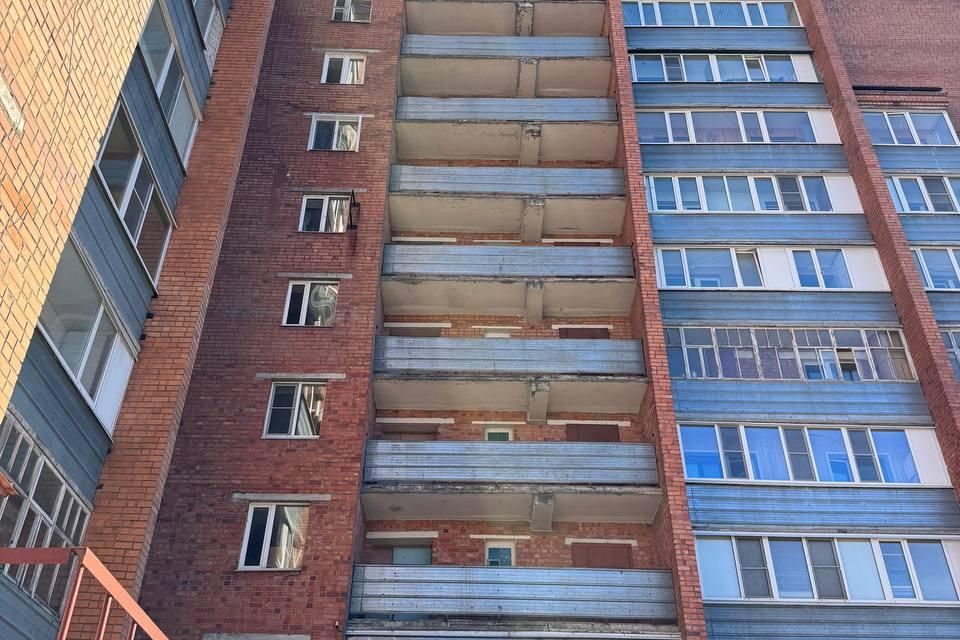 Продаётся 3-комнатная квартира, 64.5 м²