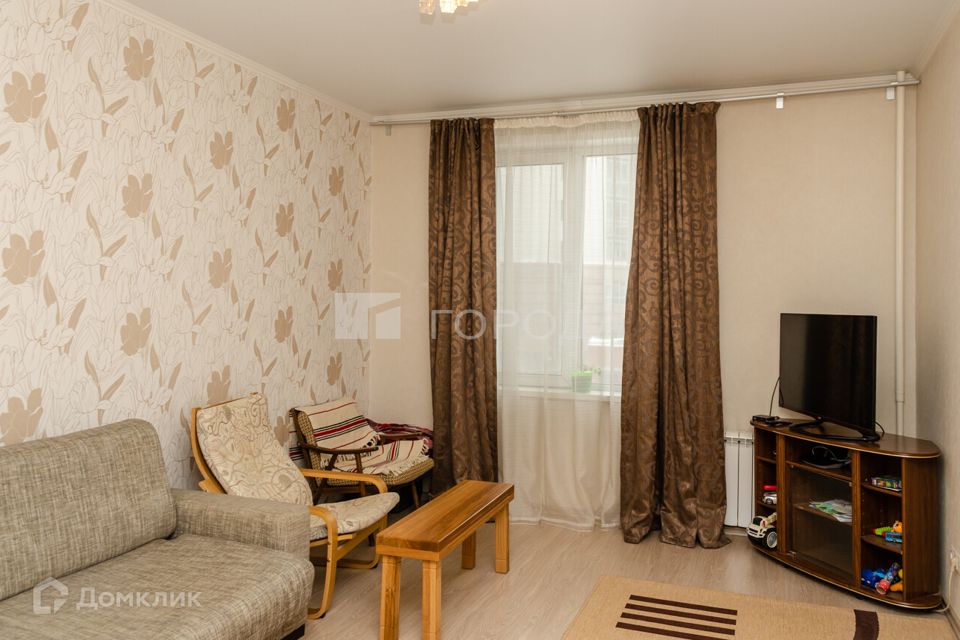 Продаётся 1-комнатная квартира, 43.7 м²
