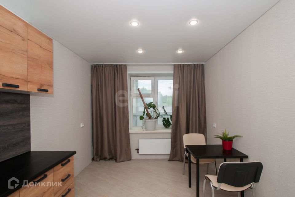 Продаётся 1-комнатная квартира, 49.6 м²