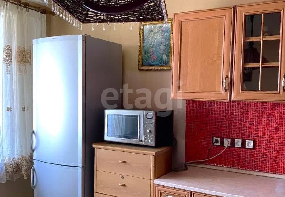 Продаётся 1-комнатная квартира, 46.4 м²