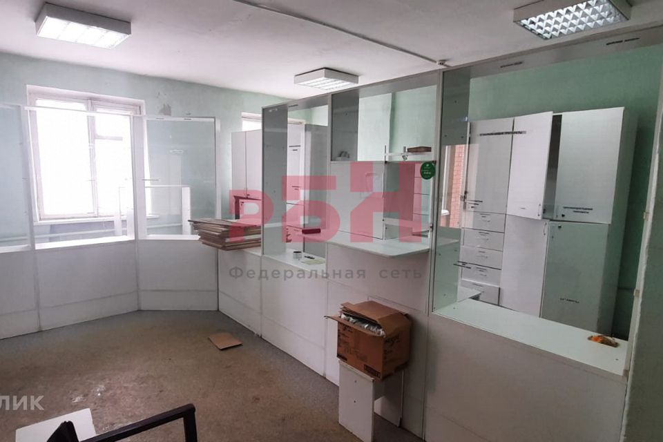 Сдаётся торговое помещение, 46.6 м²