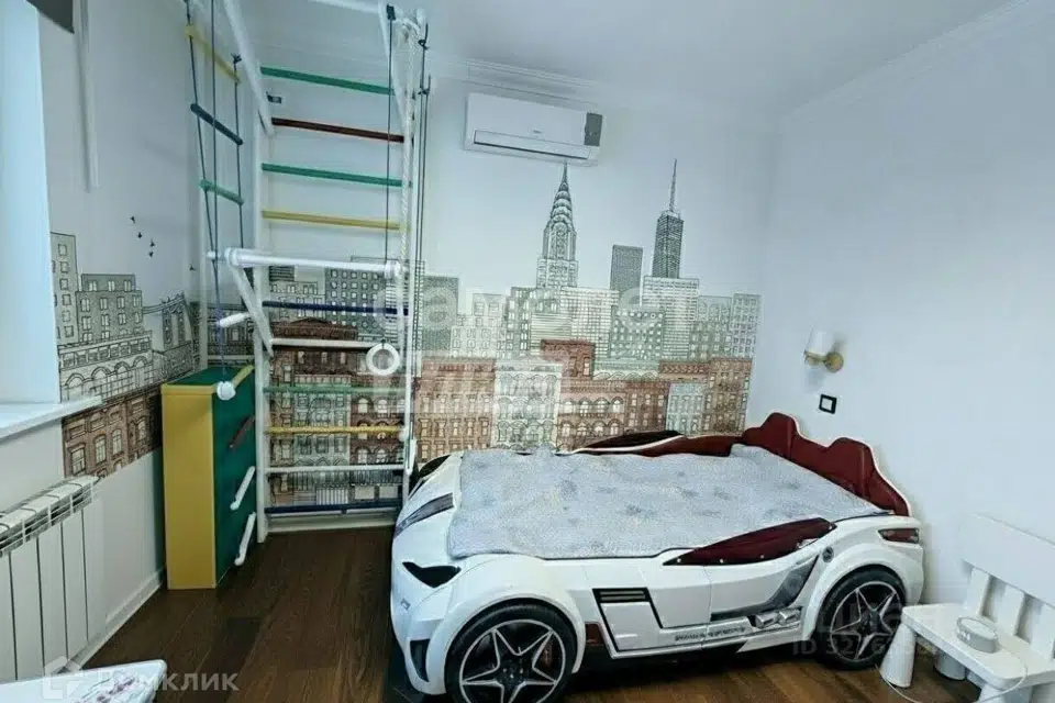 Продаётся 4-комнатная квартира, 98.5 м²