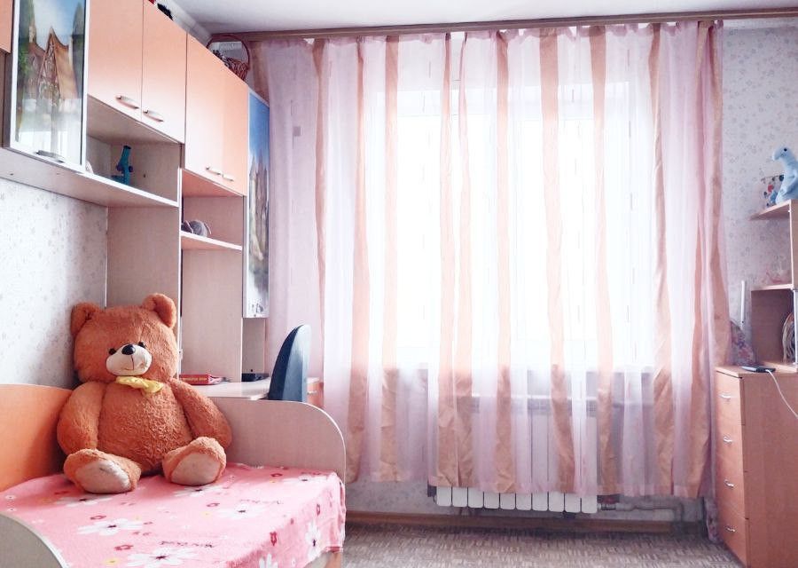 Продаётся 3-комнатная квартира, 62.6 м²