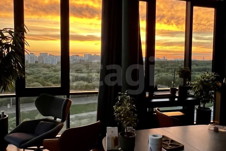 Сдаётся 2-комнатная квартира, 114 м²