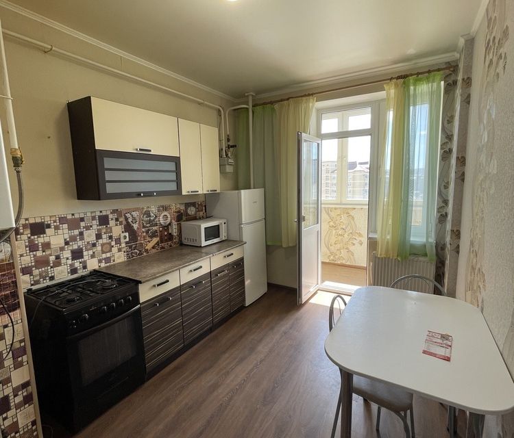 Продаётся 1-комнатная квартира, 38 м²