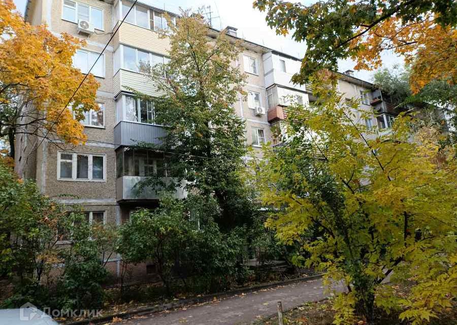 Продаётся 4-комнатная квартира, 61.2 м²