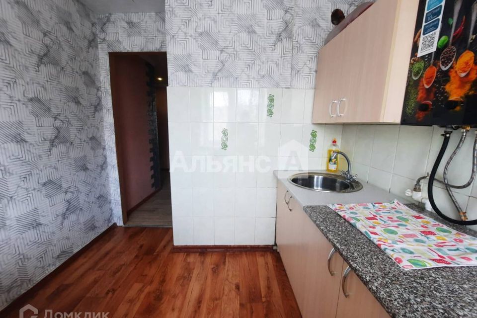 Продаётся 3-комнатная квартира, 61.7 м²