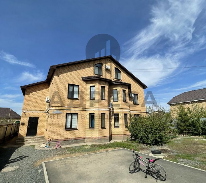 Продаётся 4-комнатная квартира, 98.4 м²