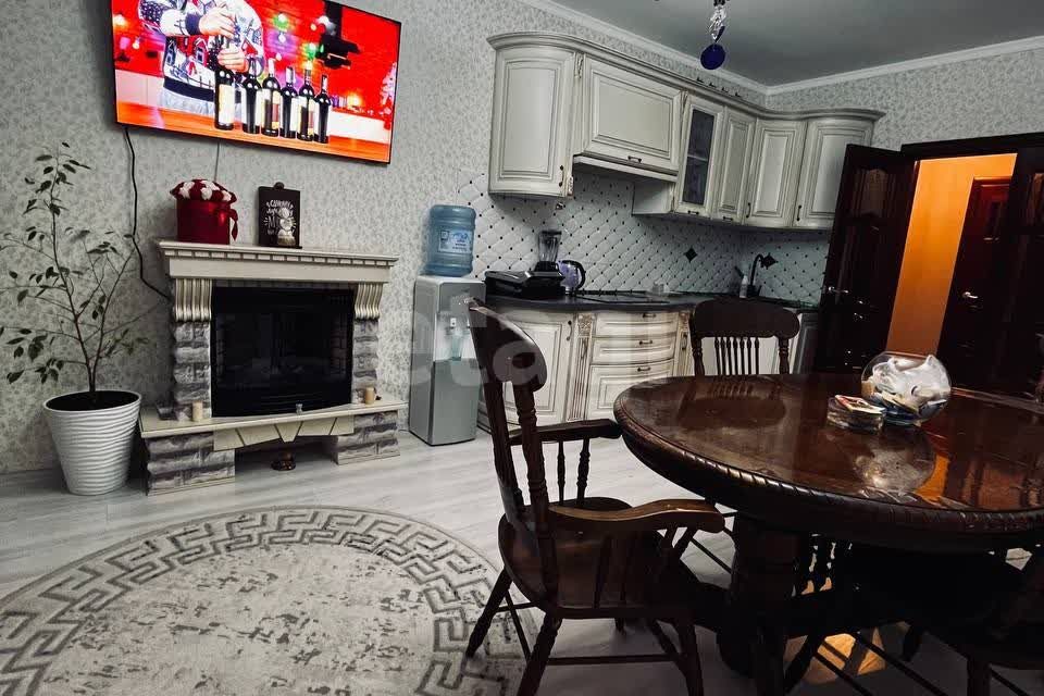 Продаётся 2-комнатная квартира, 65.7 м²