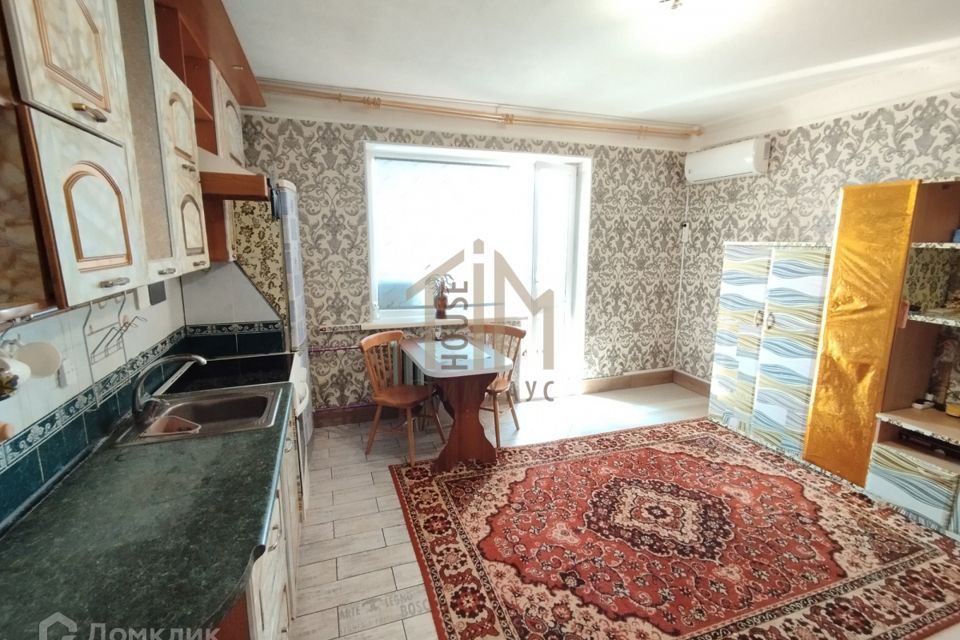 Продаётся 1-комнатная квартира, 40.2 м²