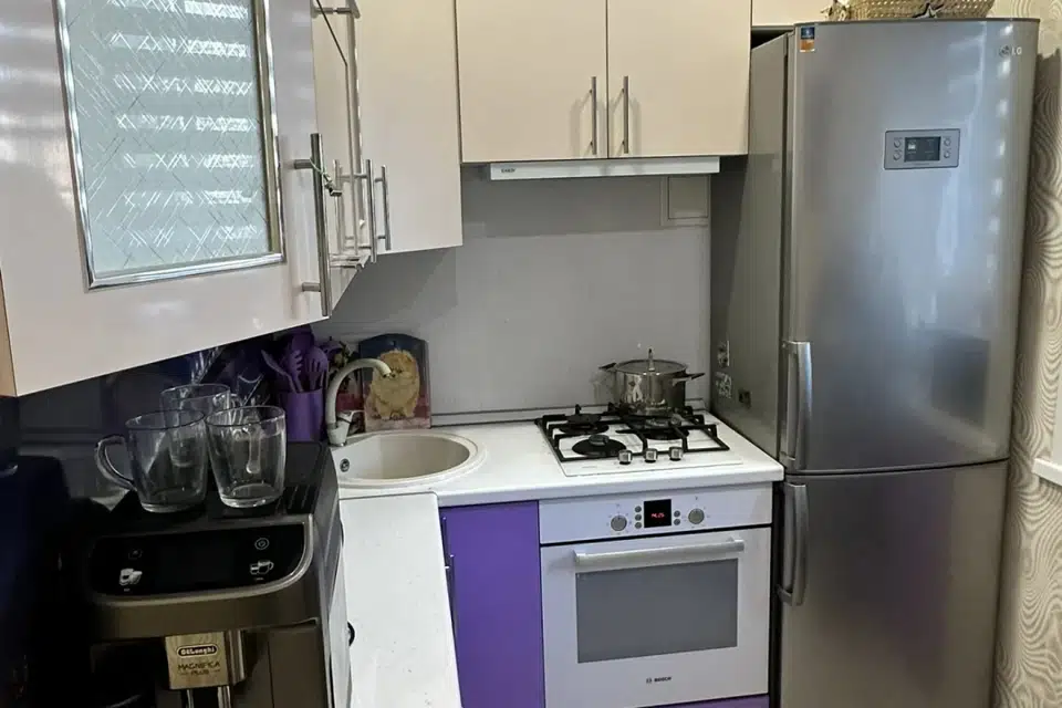 Продаётся 3-комнатная квартира, 55.9 м²