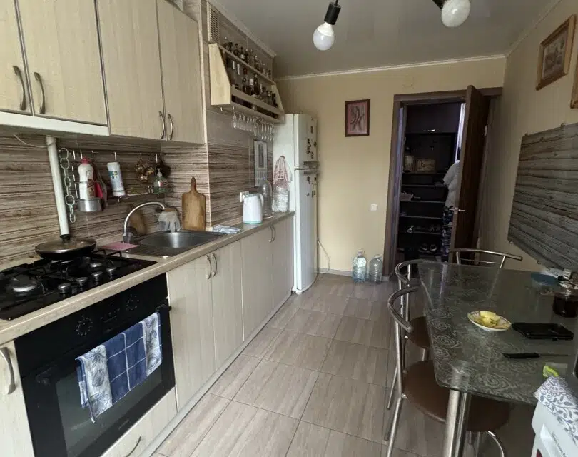 Продаётся 4-комнатная квартира, 78 м²