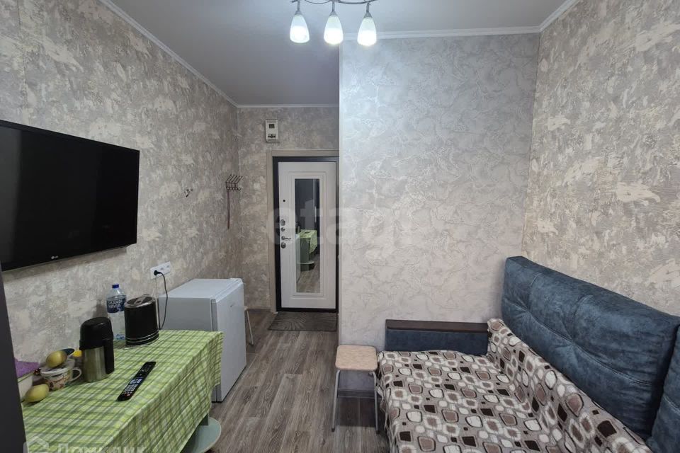 Продаётся комната в 1-комн. квартире, 10.9 м²