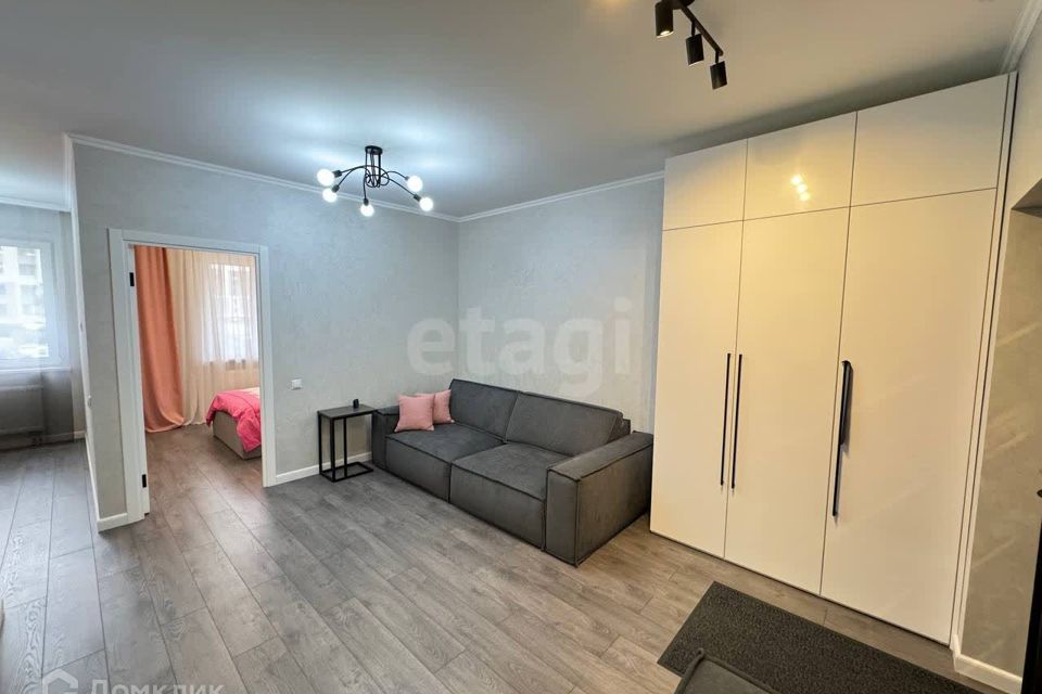 Продаётся 1-комнатная квартира, 38.6 м²