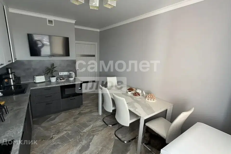 Продаётся 3-комнатная квартира, 95 м²