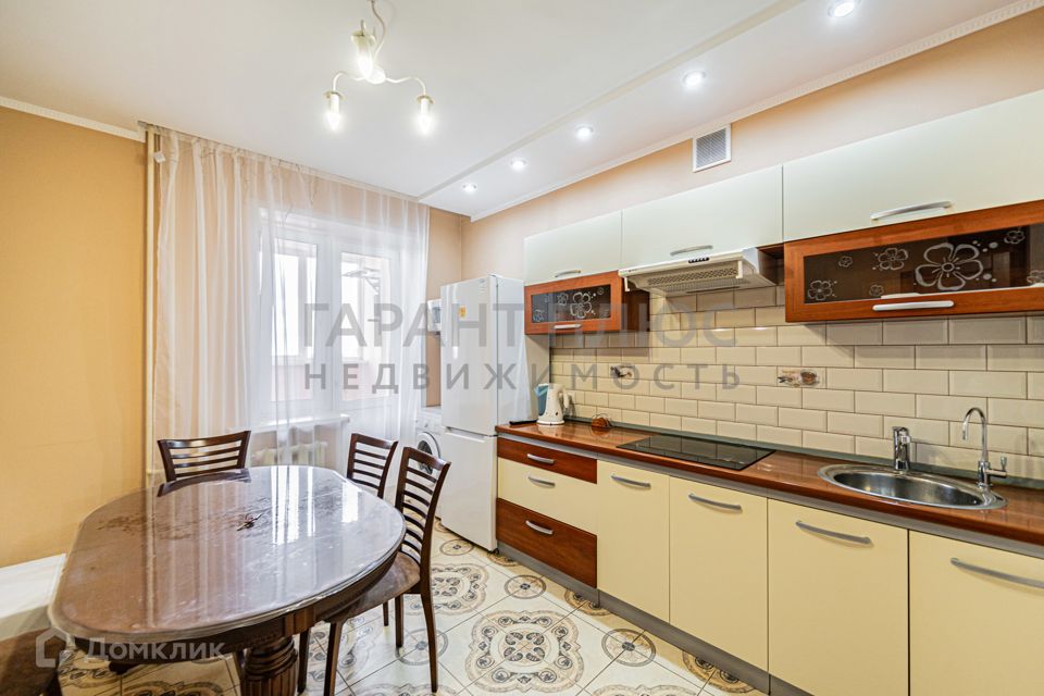 Сдаётся 1-комнатная квартира, 50 м²
