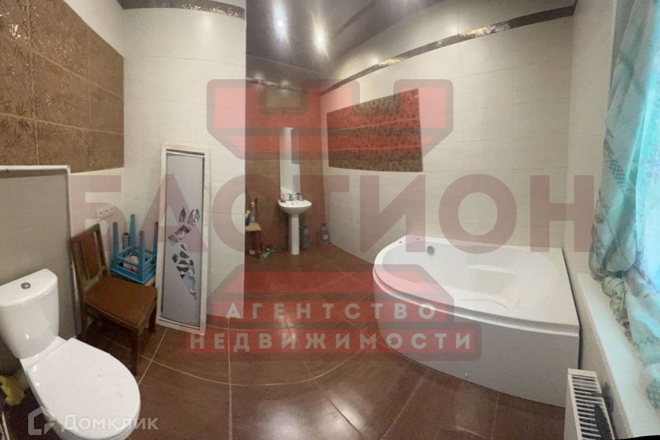 Продаётся 2-этажный дом, 140 м²