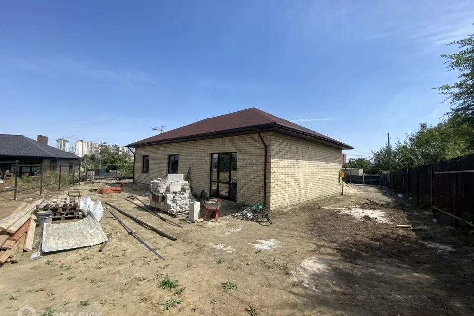Продаётся 1-этажный дом, 98 м²