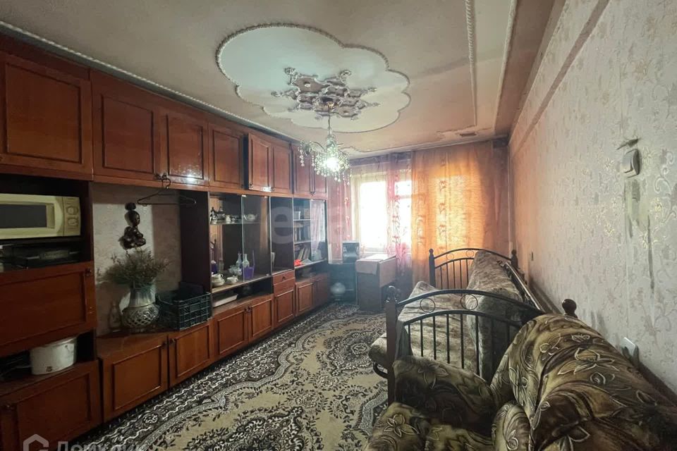 Продаётся 3-комнатная квартира, 63.4 м²