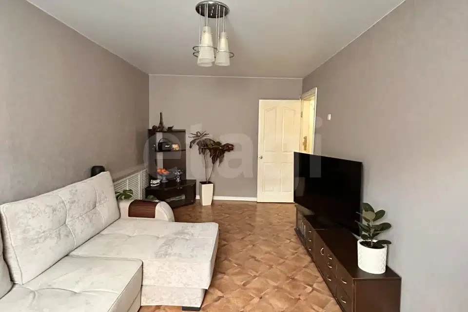 Продаётся 3-комнатная квартира, 60.3 м²