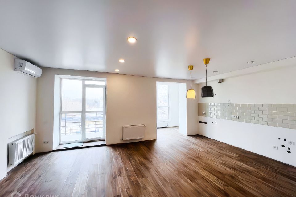 Продаётся 2-комнатная квартира, 65.2 м²