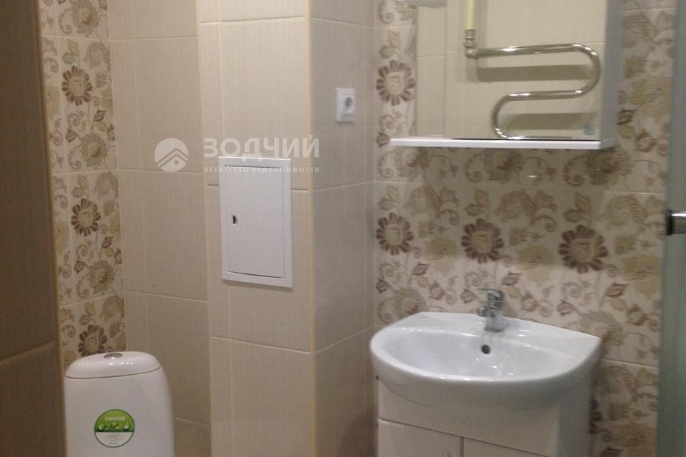 Продаётся 1-комнатная квартира, 41.7 м²