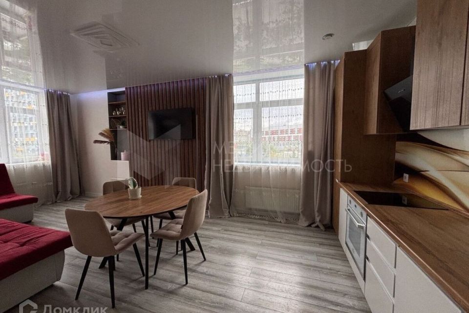 Продаётся 2-комнатная квартира, 65 м²