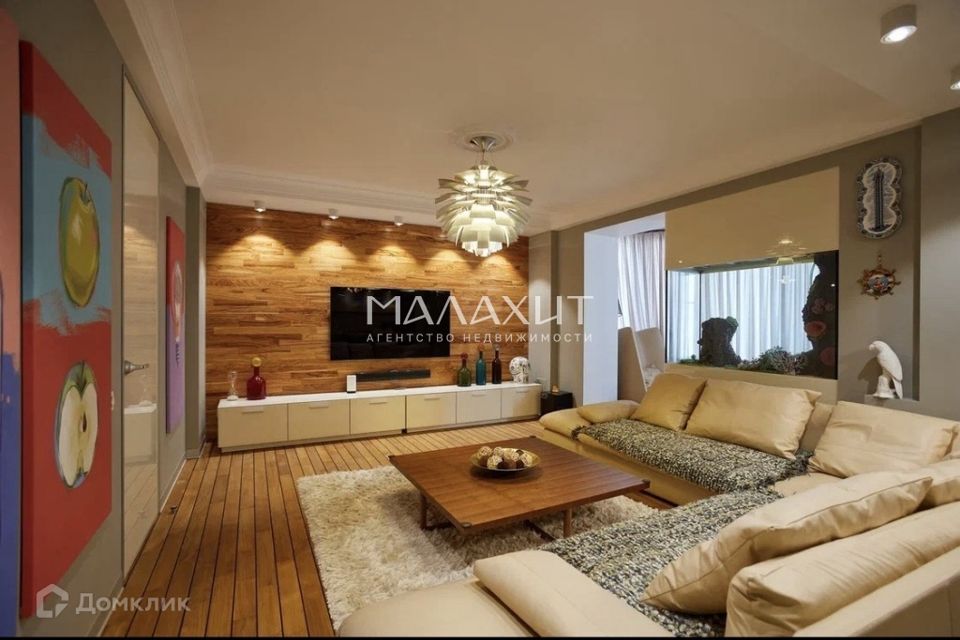 Продаётся 2-комнатная квартира, 90 м²