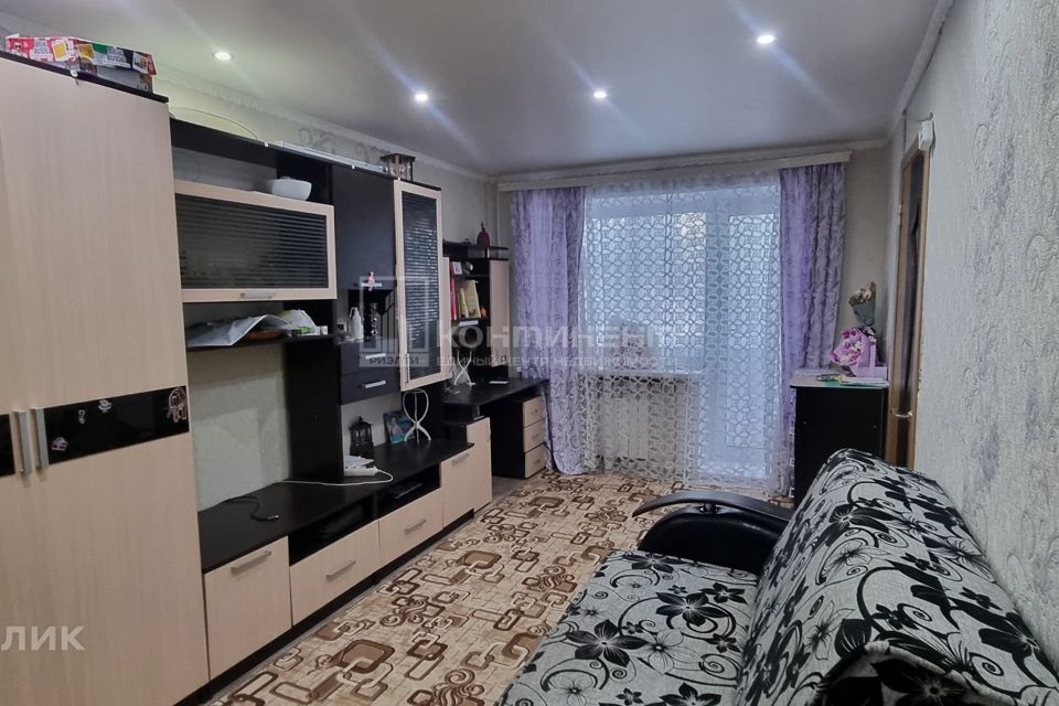 Продаётся 3-комнатная квартира, 43.6 м²