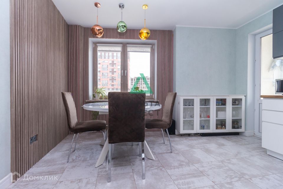 Продаётся 3-комнатная квартира, 93.5 м²