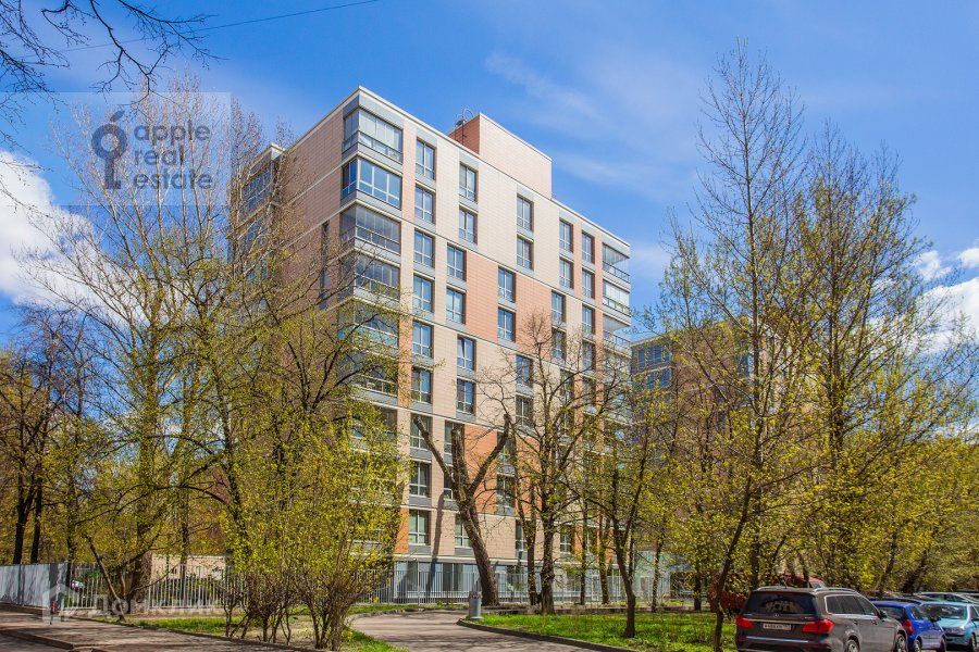 Продаётся 4-комнатная квартира, 250 м²