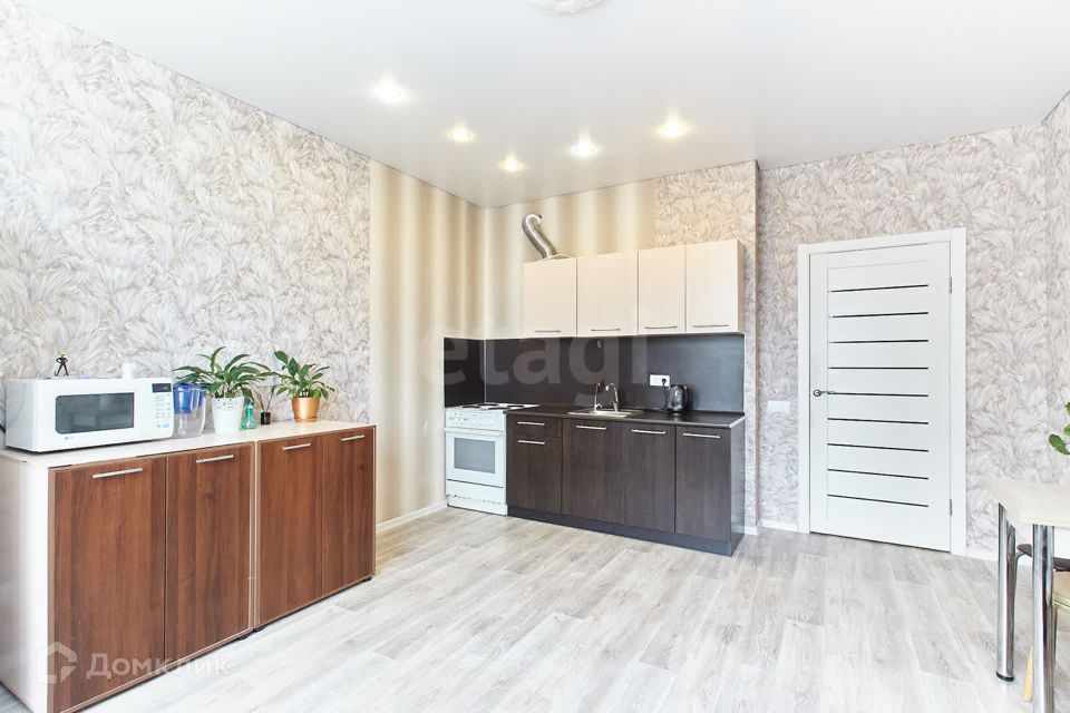 Продаётся 1-комнатная квартира, 43.2 м²