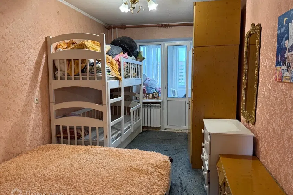 Продаётся 3-комнатная квартира, 60.2 м²